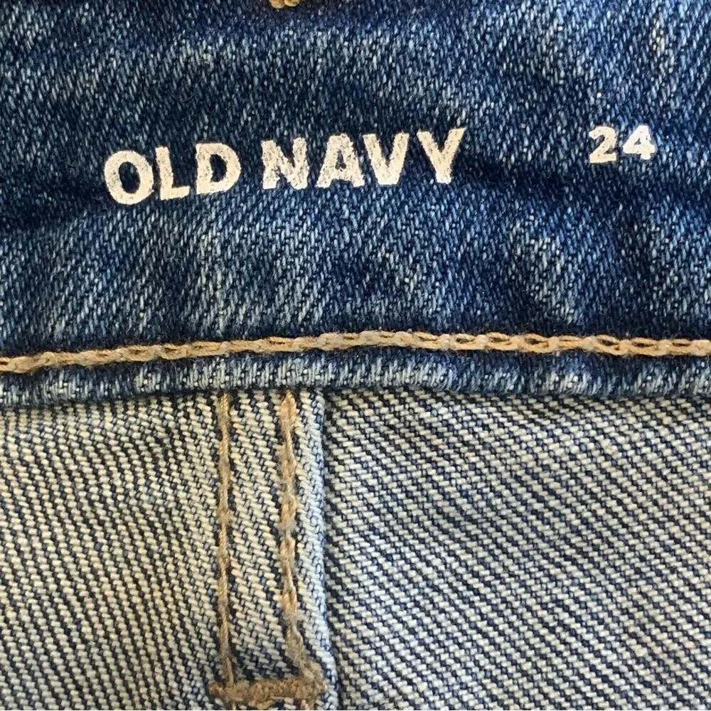 Old Navy OG Straight Hi-Rise Jean Shorts Size 24